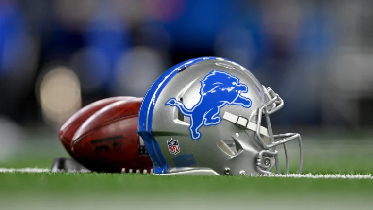 Detroit Lions to sign a contract extension with St. Brown’s agent during the NFL combine.
