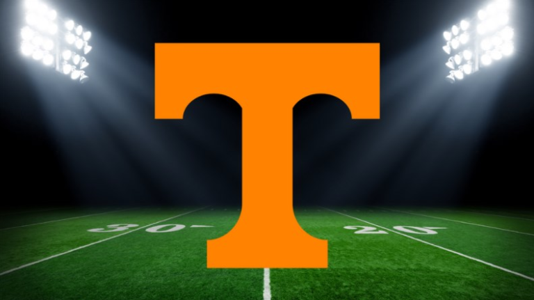 BREAKING NEWS: A three-star wide receiver prospect from Collierville High School in University Of tennessee.