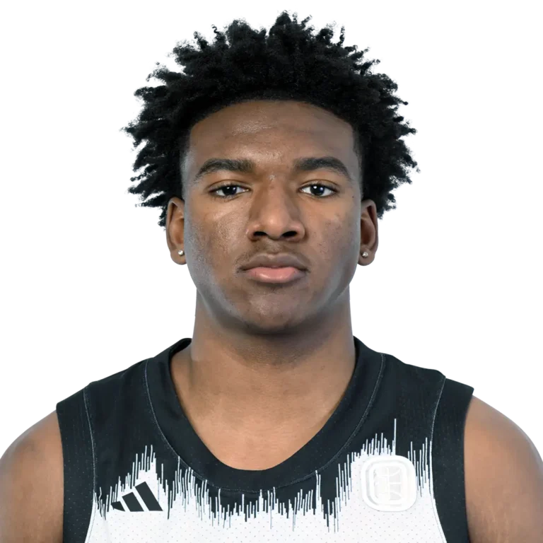 Arkansas secures commitment from four-star forward Karter Knox.