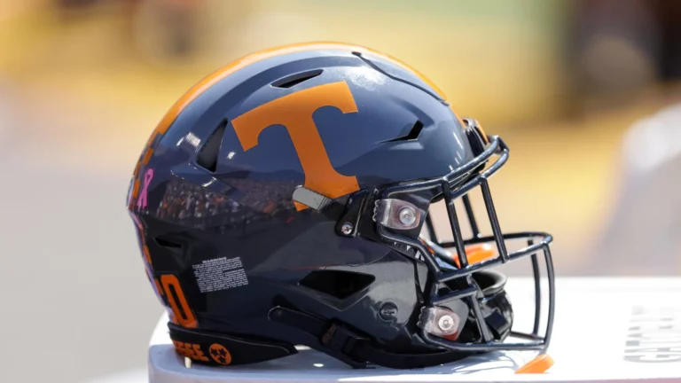Intense! The Tennessee Vols in an all out war with the Georgia Bulldogs for a 2025 four-star recruit who previously played alongside the current UT quarterback.