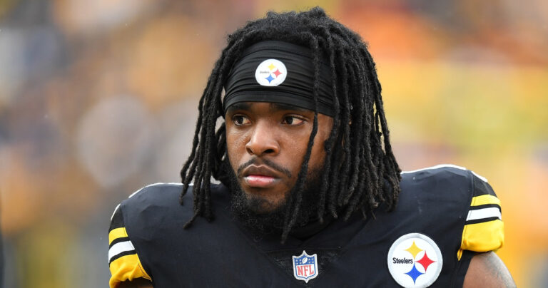  Pittsburgh Steelers Still Grappling with Wide Receiver Void Post Diontae Johnson–Donte Jackson Trade…