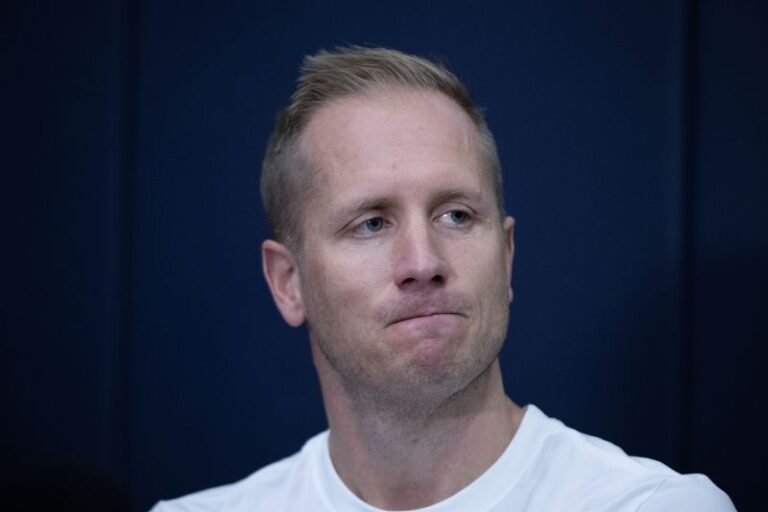 OUTBURST: The BYU Basketball Coach, Kevin Young Bust In A Huge Tiers As Kanon Catchings Make’s His Choice Not To….