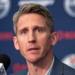Edmonton-Oilers-new-head-coach-Kris-Knoblauch-1040x572