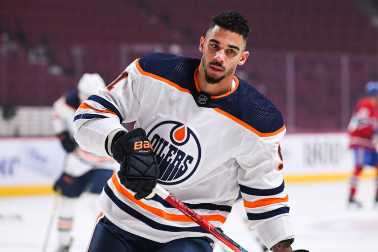 NHL: JAN 29 Oilers at Canadiens
