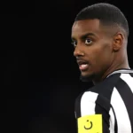 alexander-isak-en-un-partido-del-newcastle