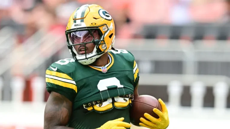 aug-10-2024-cleveland-ohio-usa-green-bay-packers
