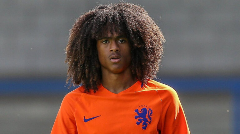 tahith-chong-2016-1551963972-20922