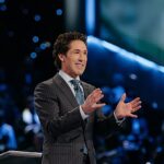 640px-Joel_Osteen_Preaching_At_Lakewood_Church.jpg