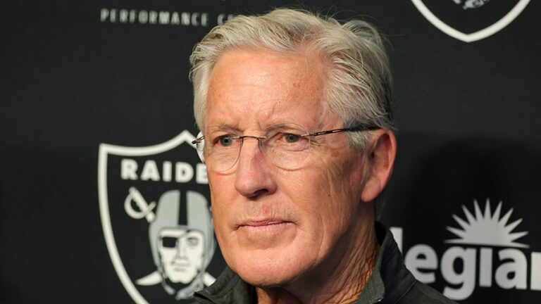 Seattle-Seahawks-Pete-Carroll-Las-Vegas-Raiders-intro-press-conference-2025-Getty-900