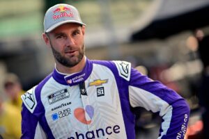 shane-van-gisbergen-trackhouse